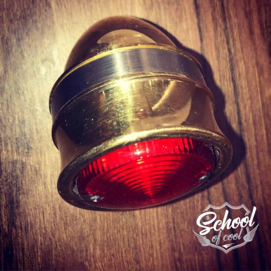 feu-laiton-pour-harley feu arrière custom laiton