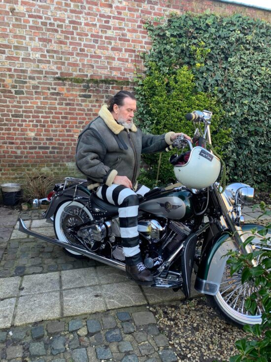 pantalon-biker-cuir pantalon-bagnard-cuir-hold-fast