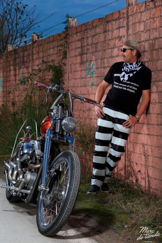 pantaloni-prigione-pelle-motocicletta-hold-fast pantaloni-prigione-pelle-motocicletta-hold-fast