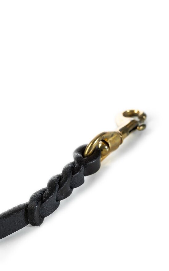 laniere-mousqueton-cuir-pantalon prisonnier (4) laniere-mousqueton-cuir-pantalon prisonnier (4)