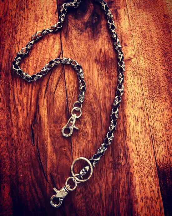 chain-biker-pants-wallet-skull of cool-holdFast-school-of-cool-steel chain-biker-pants-wallet-skull of cool-holdFast-school-of-cool-steel