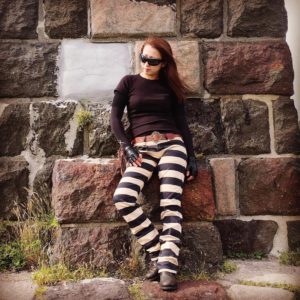 pantalon-moto-prisonnier-femme