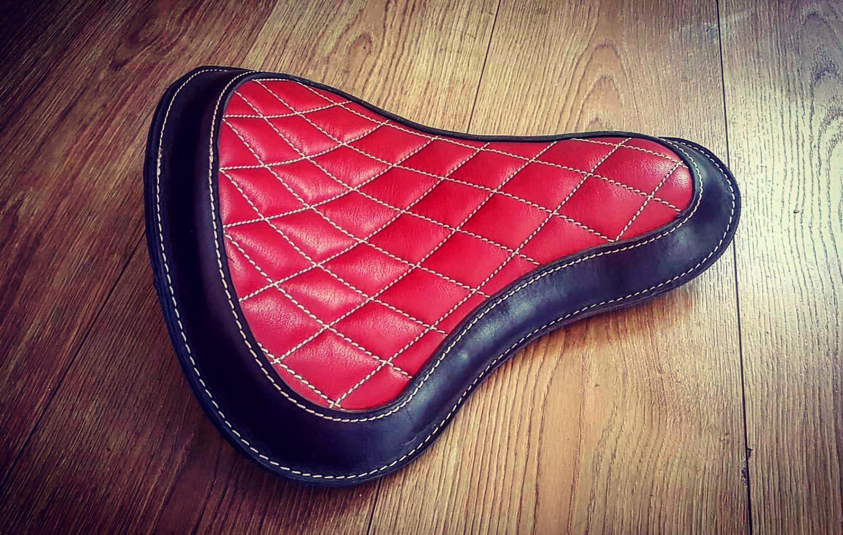 SELLE SOLO BOBBER CUIR RED DIAMONDS - SCHOOL OF COOL
