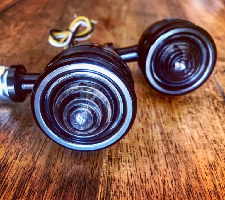 clignotants-custom-noir