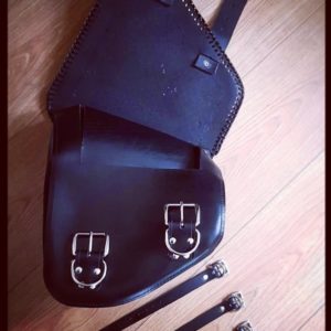 SACOCHE CUIR “BLACK SABBATH”