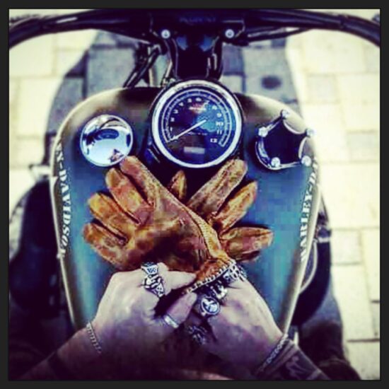 gants-custom-hold-fast gants-jaune-moto