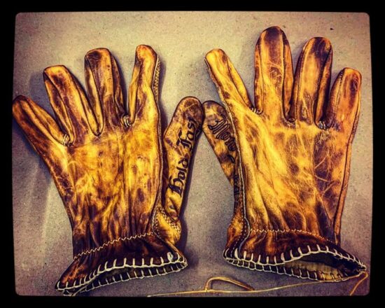 yellow-vintage-rider-gloves vintage-gloves-harley