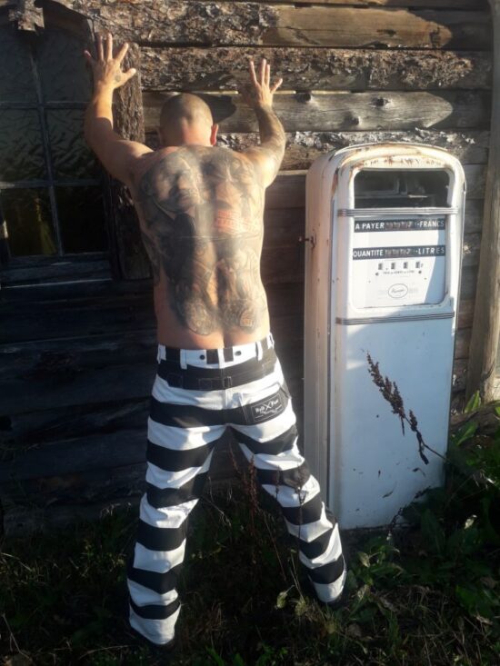 denim-convict-trousers-hold-fast prison-jeans-hold-fast