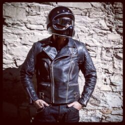 blouson-cuir-moto-matelassé