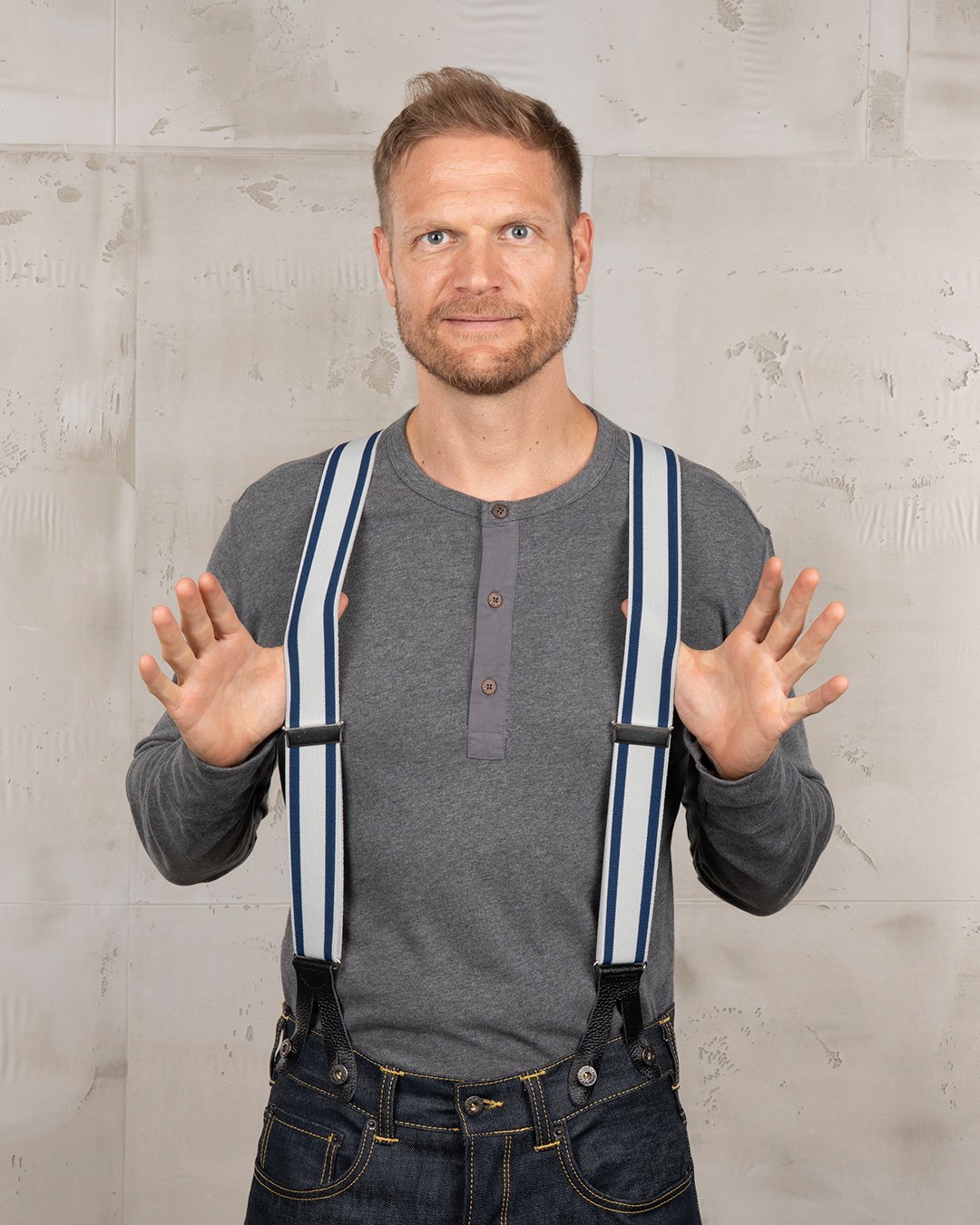Bretelles larges bleues Pike Brothers 1937 Heavy Duty Bretelles larges bleues rayures marine et blanc, tenue workwear années 30