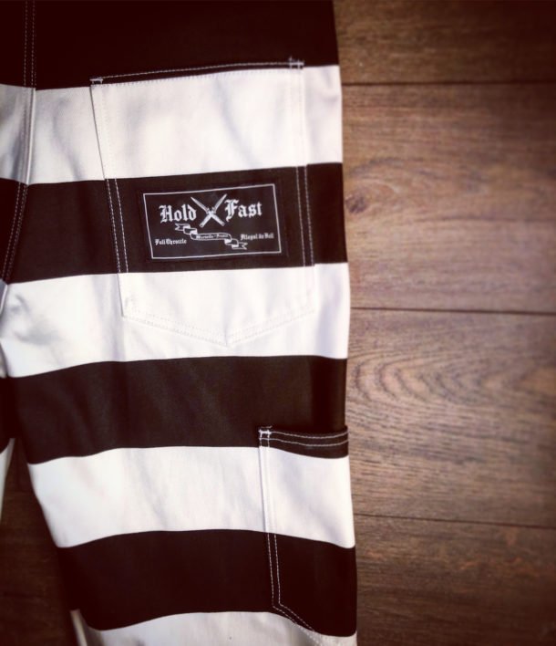 HOLD-FAST-RAYURES HOLD-FAST-RAYURES