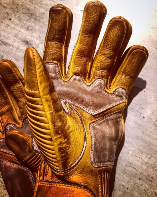Gants-cuir-moto-le mans-1971-vintage-Holdfast-paume-main Gants-cuir-moto-le mans-1971-vintage-Holdfast-paume-main
