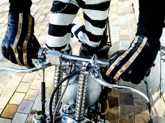 gants-cuir-noir-biker Leviers-kustom-tech