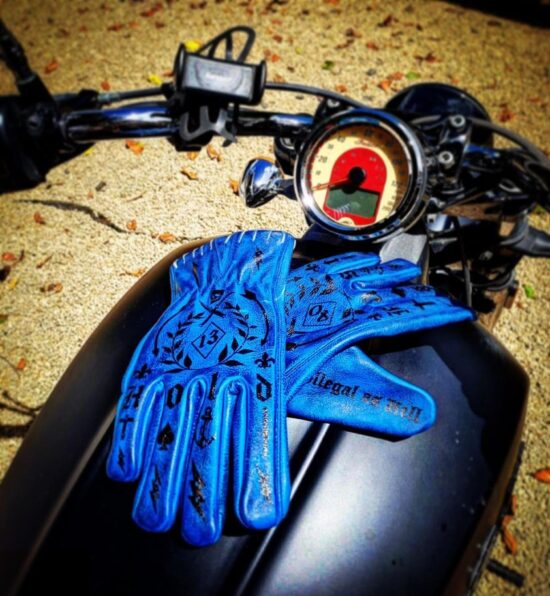 custom-motorcycle-gloves-hold-fast custom-motorcycle-gloves-hold-fast