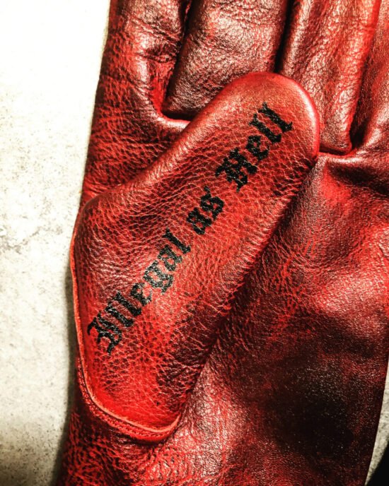 red-leather-tattoo-gloves-hold-fast (3) red-leather-tattoo-gloves-hold-fast (3)