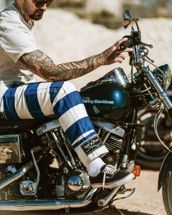 pantalon-denim-moto-prisonnier-rayé-bleu-hold-fast-jambes pantalon-denim-moto-prisonnier-rayé-bleu-hold-fast-jambes