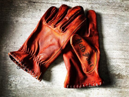 Gants moto-cuir-bobbers-vintage-old school-holdfast-rouges-France-harley davidson (3) Gants moto-cuir-bobbers-vintage-old school-holdfast-rouges-France-harley davidson