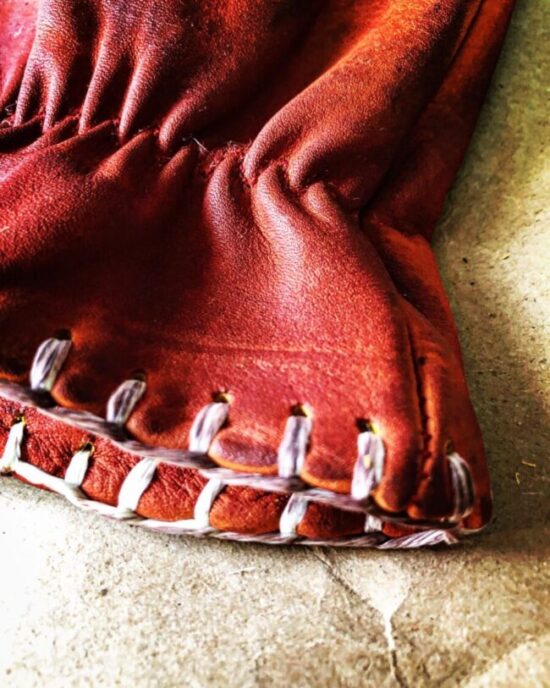 bloody-leather-gloves-hold-fast (1) bloody-leather-gloves-hold-fast (1)