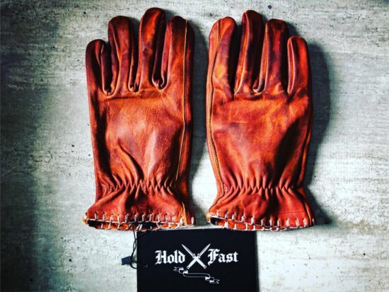 bloody-leather-gloves-hold-fast (5) bloody-leather-gloves-hold-fast (5)