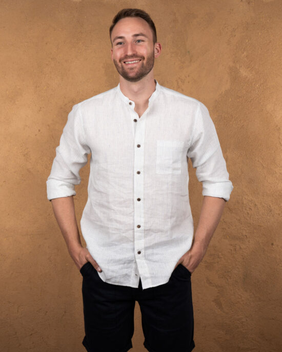 pike-brothers-1923-buccanoy-shirt-white-blue-linen-4 Photo 4 - 1923 Buccanoy Shirt White Blue Linen