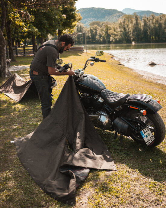 1965-survival-blanket-waxed-olive-3 1965 Survival Blanket Waxed Olive - Vue 3