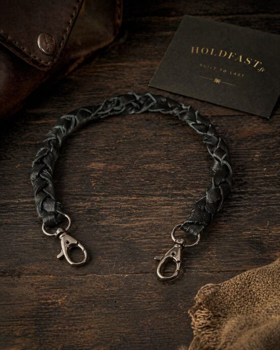 Mousqueton metal anodise detail - chain wallet biker Mousqueton metal anodise - detail laniere portefeuille cuir - biker chopper harley davidson