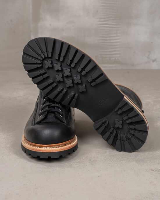 Pike Brothers 1946 Mountaineer Boots Black detail couture Pike Brothers 1946 Mountaineer Boots Black - detail couture cuir vintage