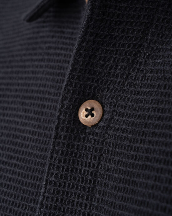 Pike Brothers 1963 Royal Polo Black short sleeve finishing Pike Brothers 1963 Royal Polo Black short sleeve detail
