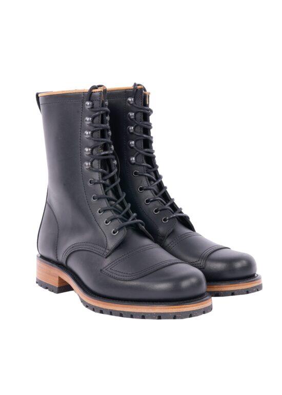 Pike Brothers 1966 Explorer Boots Black front Pike Brothers 1966 Explorer Boots Black - front vintage leather