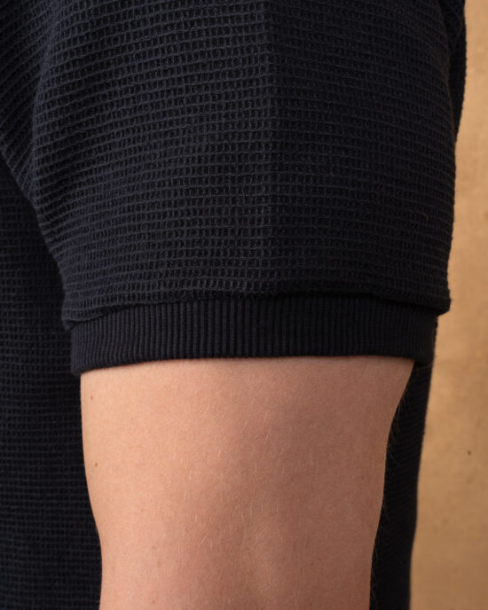 Polo 1963 Royal Black mannequin studio - noir Portrait studio du polo Pike Brothers 1963 Royal Black noir