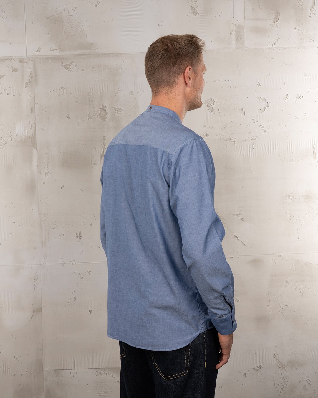Buccanoy Shirt Blue Chambray Pike Brothers — vintage shirt, fabric close-up