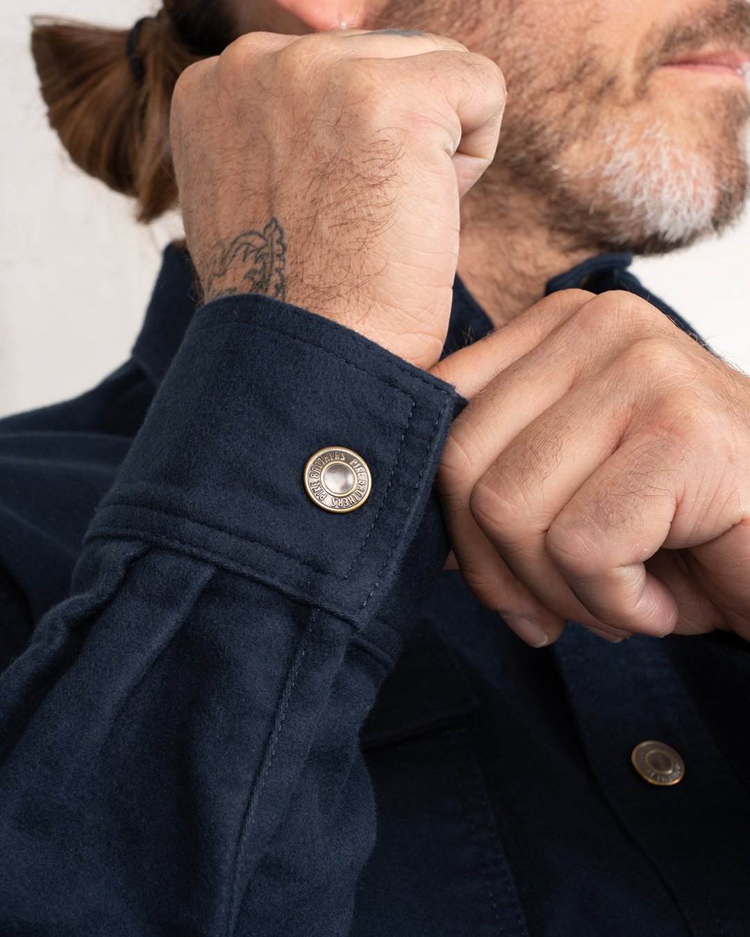 Cpo Shirt Moleskin Navy Pike Brothers — vintage shirt, fabric close-up
