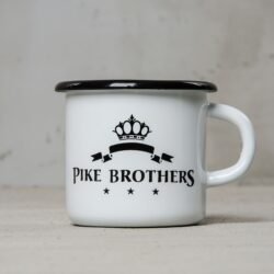 Enamel Mug White Pike Brothers — mug émaillé vintage, vue de face