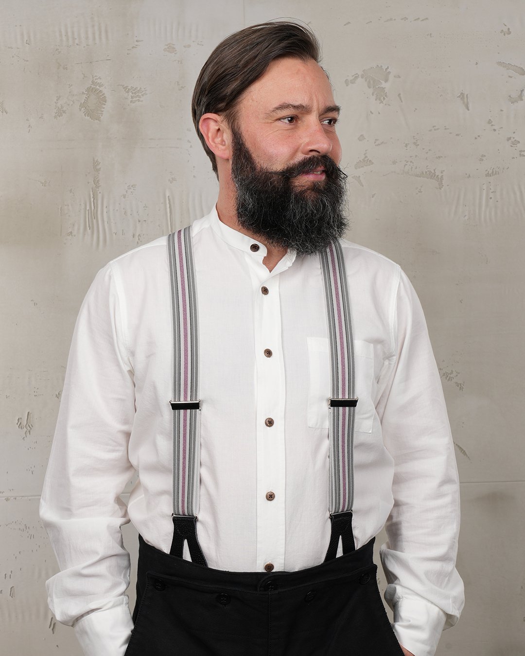 Harvester Braces Red Pike Brothers — vintage braces, front view