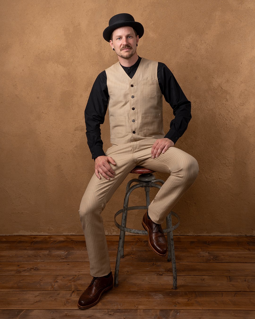 Harvester Trousers Chicago Sand Pike Brothers — vintage pants, collar detail