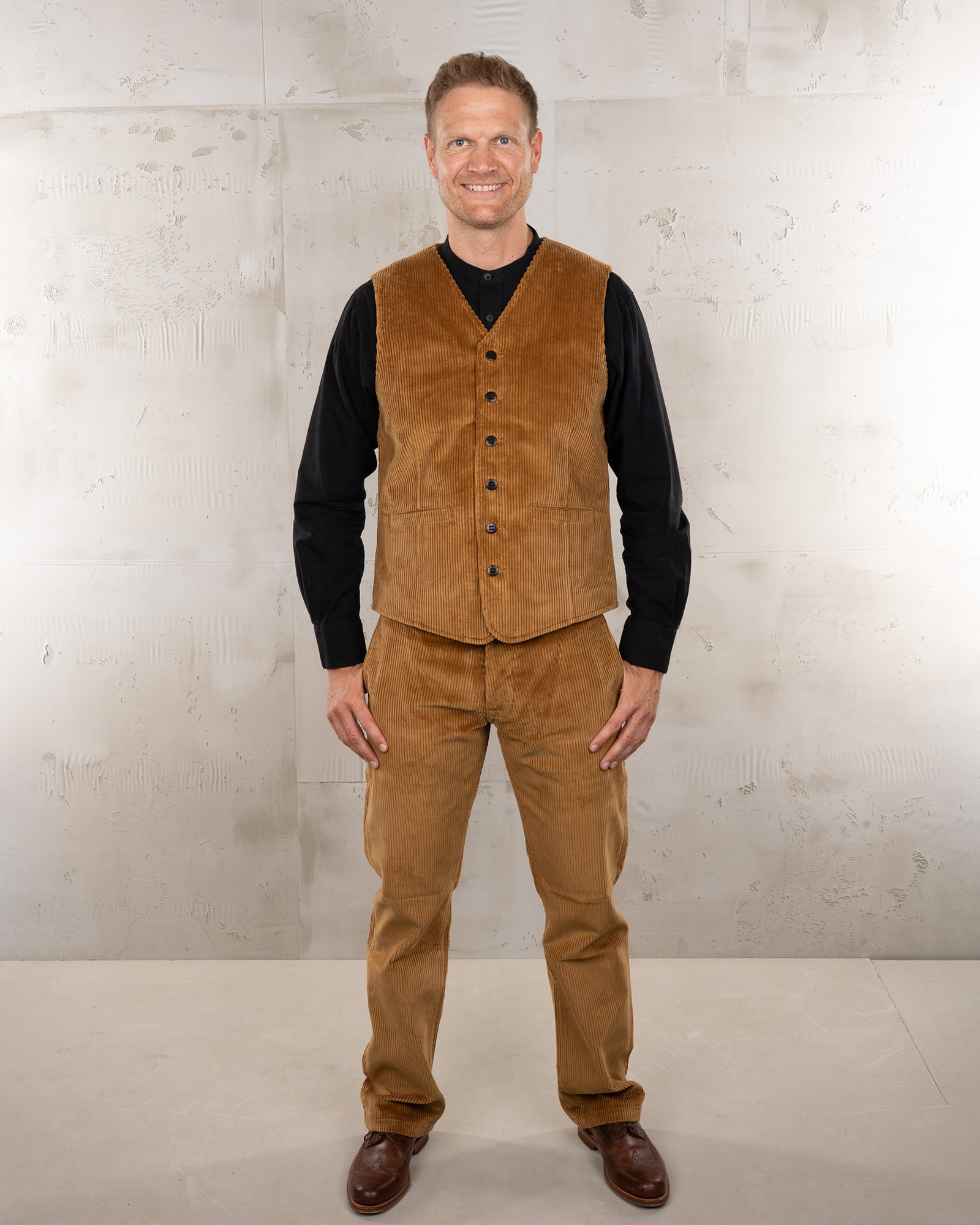 Hauler Vest Goliath Cord Pike Brothers — vintage vest, button detail