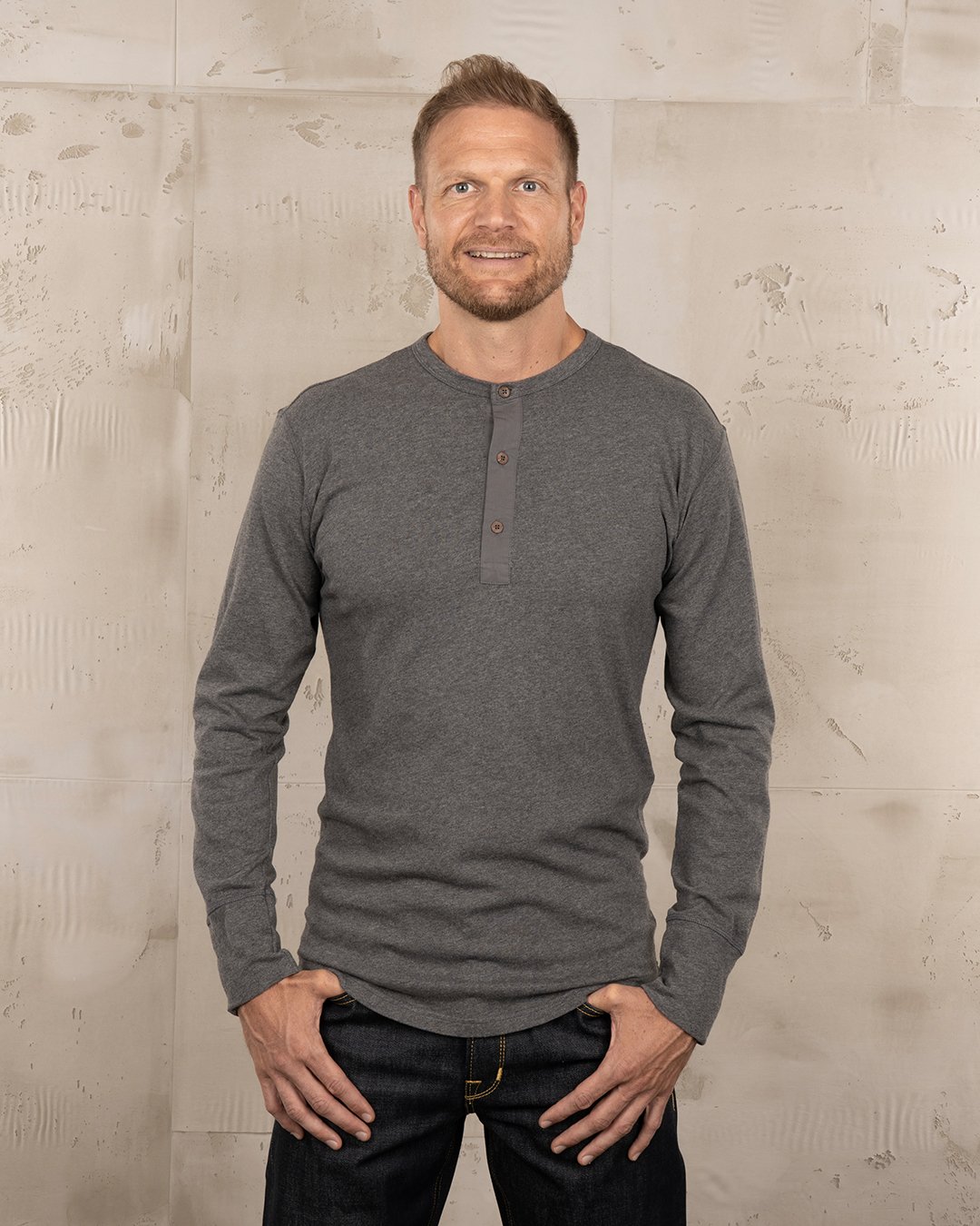 Henley Shirt Long Sleeve Pike Brothers — chemise vintage, vue de face