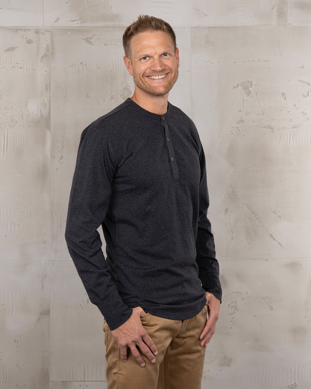Henley Shirt Long Sleeve Pike Brothers — chemise vintage, vue de face