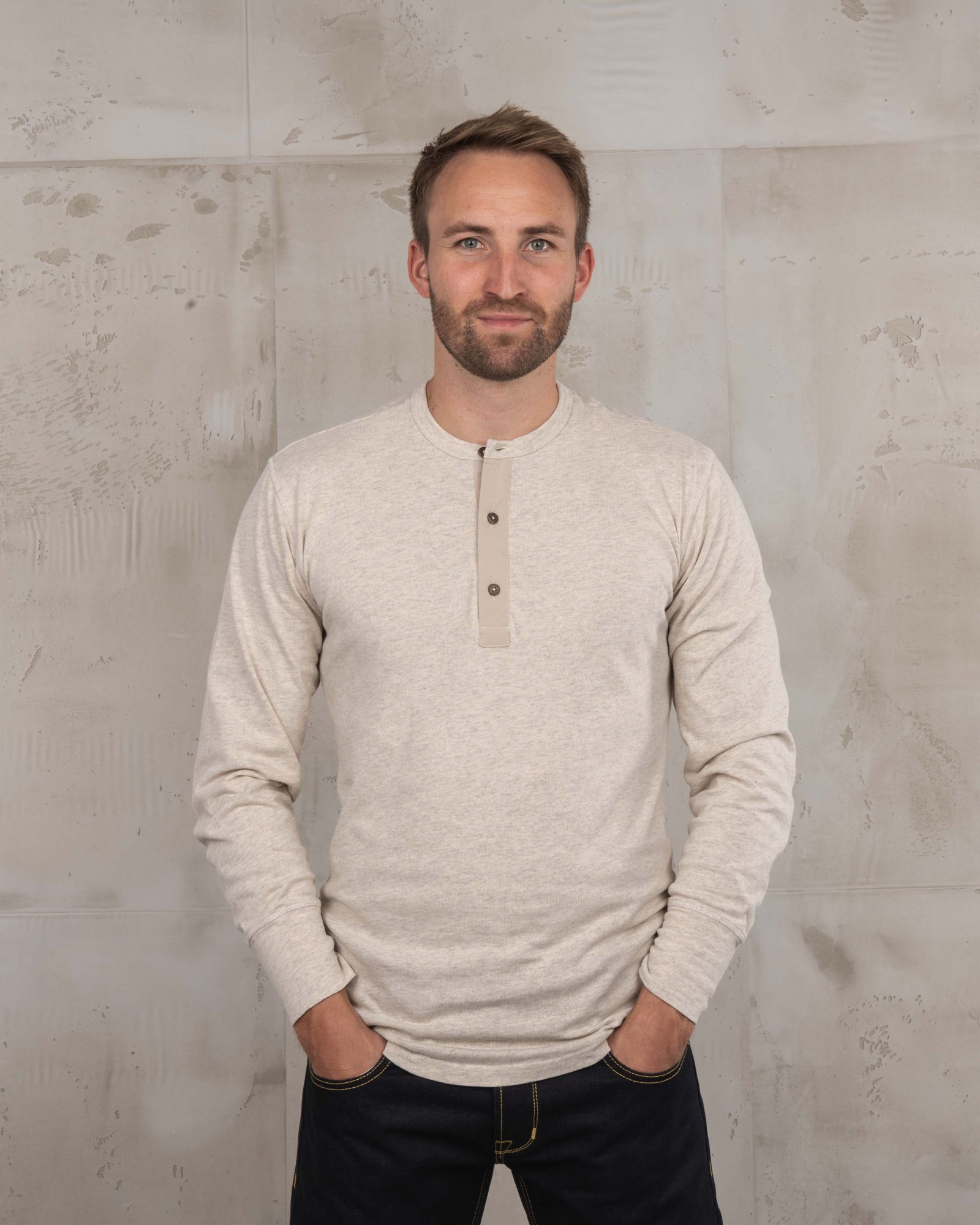 Henley Shirt Long Sleeve Pike Brothers — chemise vintage, vue de face