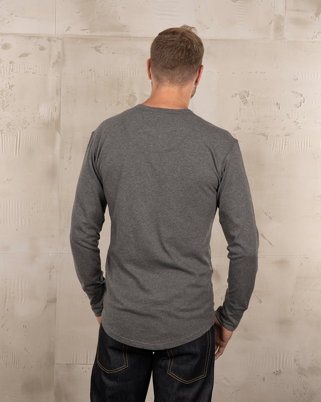 Henley Shirt Long Sleeve Pike Brothers — chemise vintage, détail de la matière