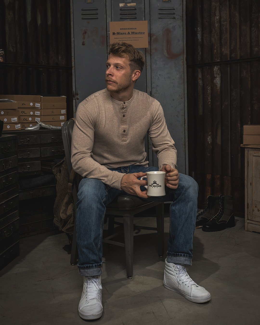 Henley Shirt Long Sleeve Pike Brothers — vintage shirt, collar detail