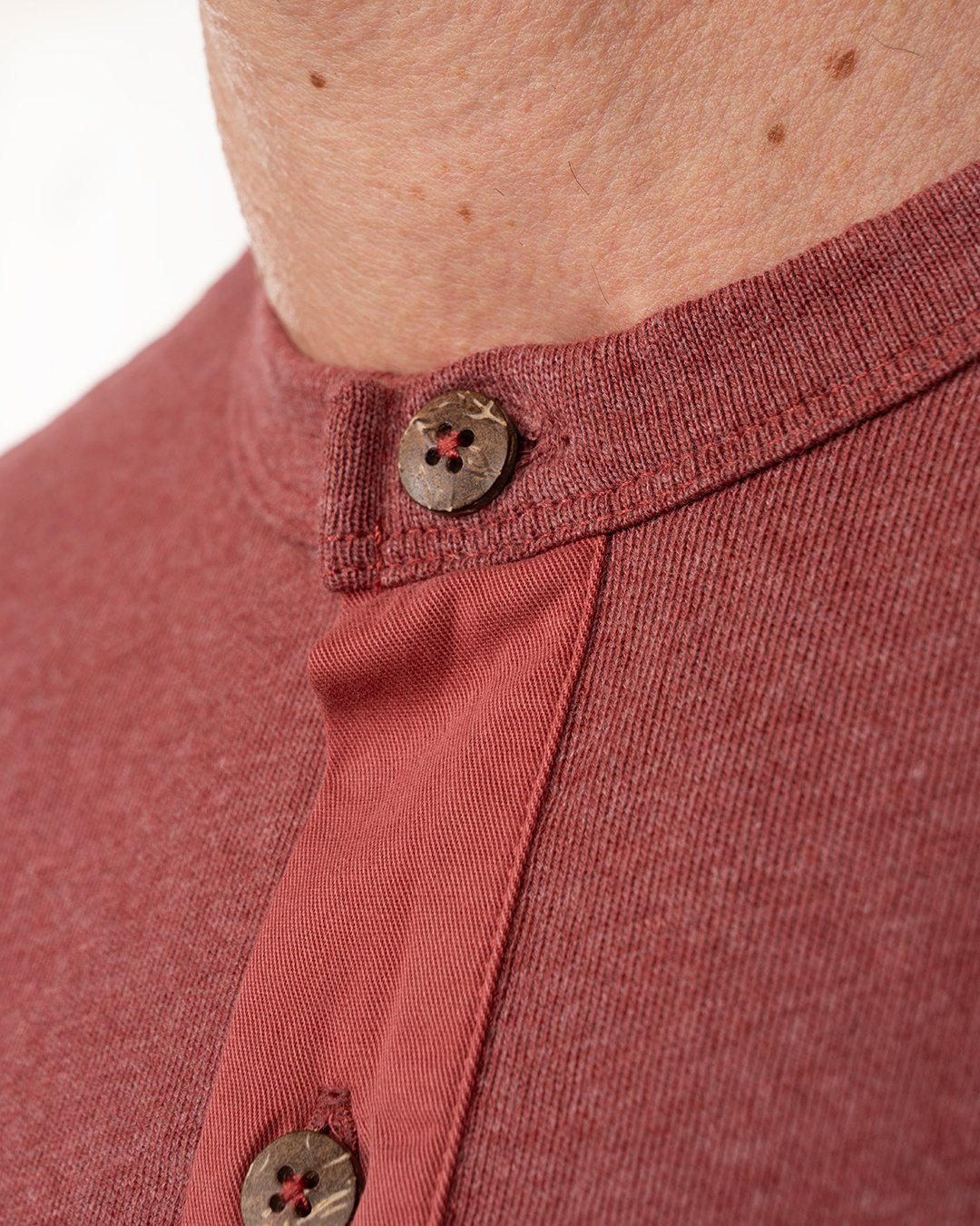 Henley Shirt Long Sleeve Pike Brothers — vintage shirt, collar detail