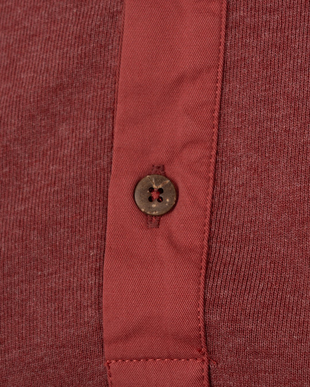 Henley Shirt Long Sleeve Pike Brothers — vintage shirt, pocket detail