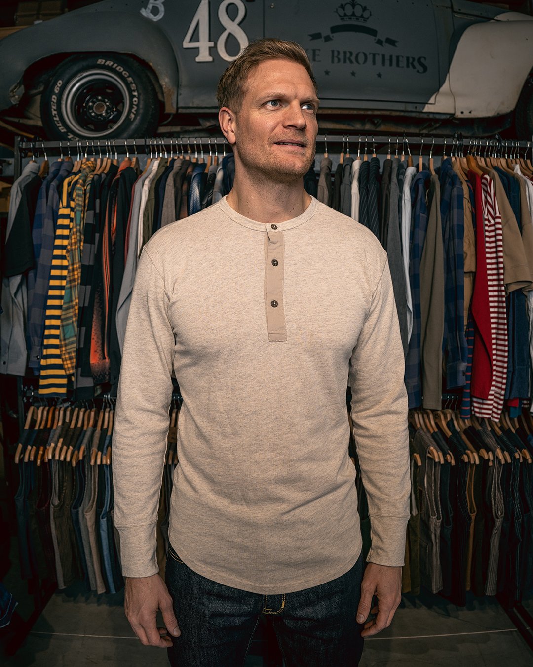 Henley Shirt Long Sleeve Pike Brothers — vintage shirt, pocket detail