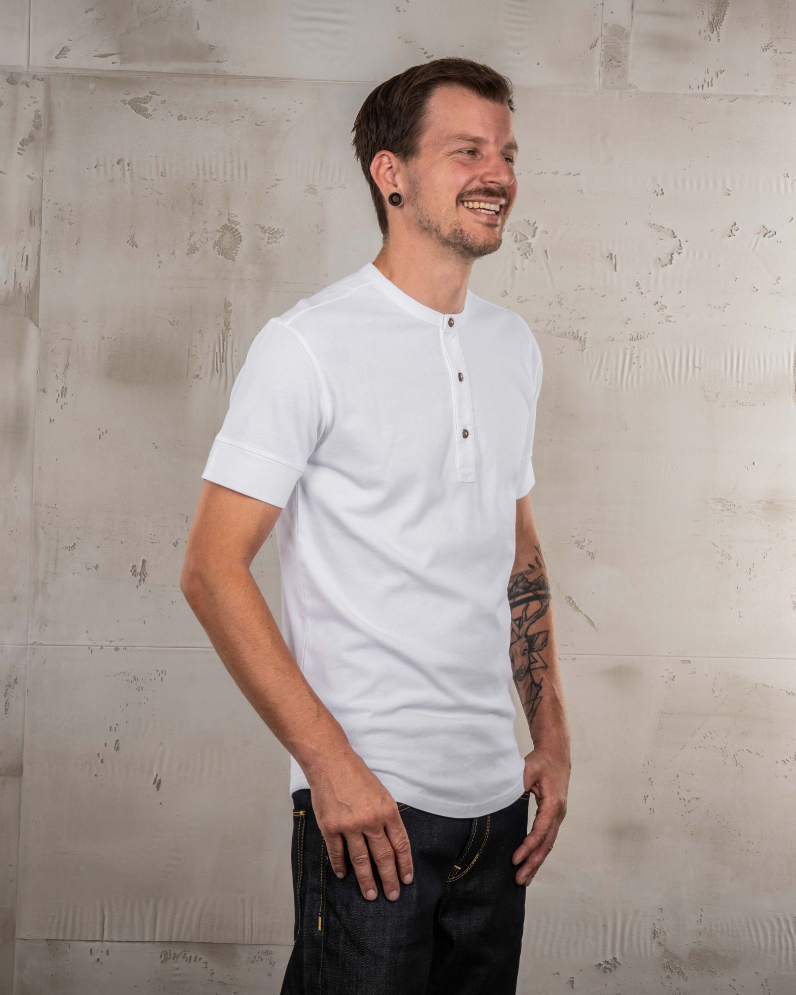 Henley Shirt Short Sleeve Pike Brothers — chemise vintage, vue de dos