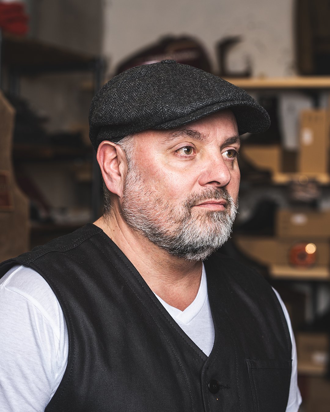 Newsboy Cap Glasgow Grey Pike Brothers — vintage cap, side view