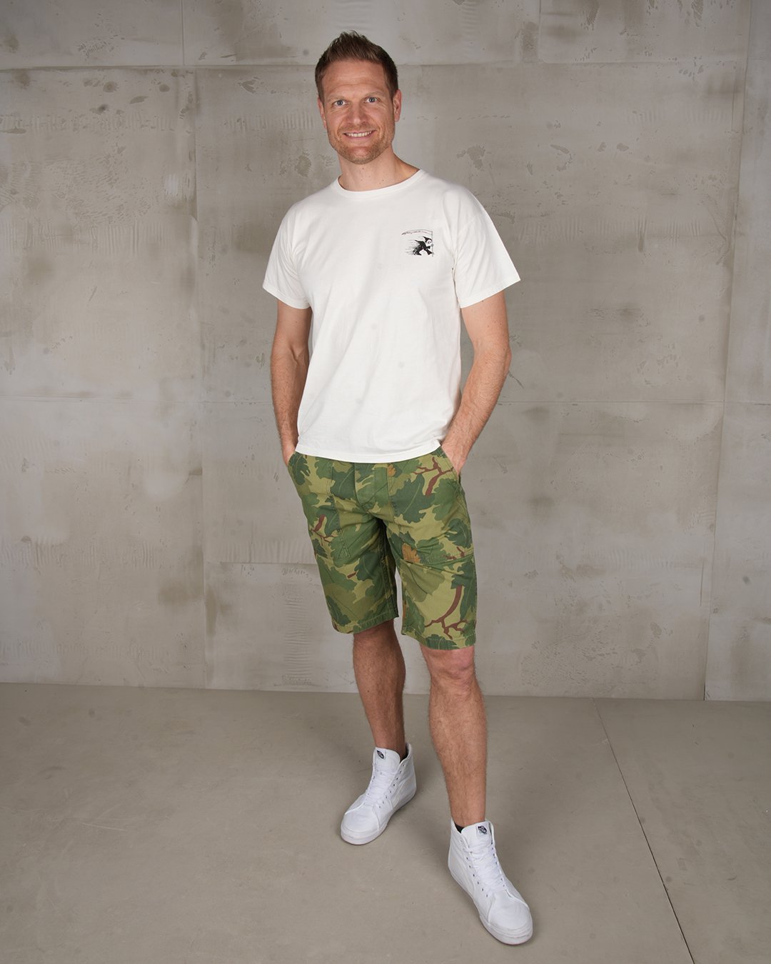 Og-107 Short Mitchell Green Pike Brothers — short vintage, détail du col