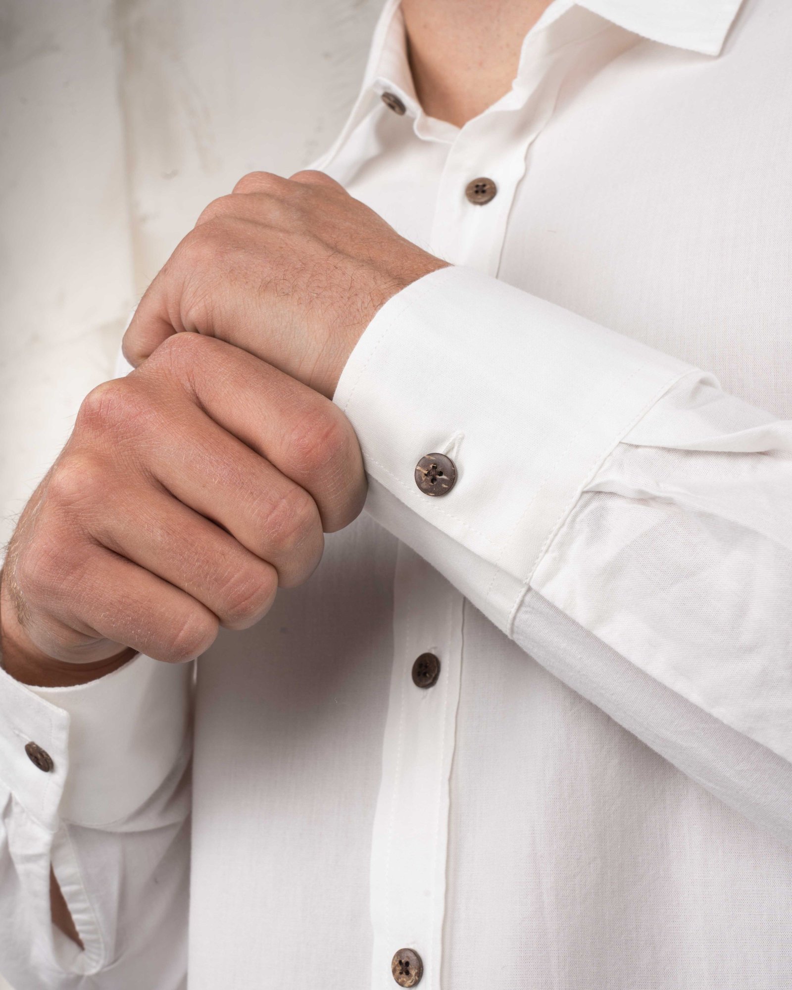 Oxford Shirt White Chambray Pike Brothers — chemise vintage, porté en situation