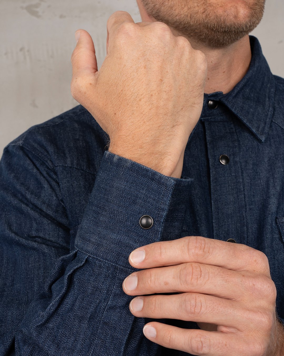 Rider Shirt Indigo Pike Brothers — chemise vintage, détail de la matière