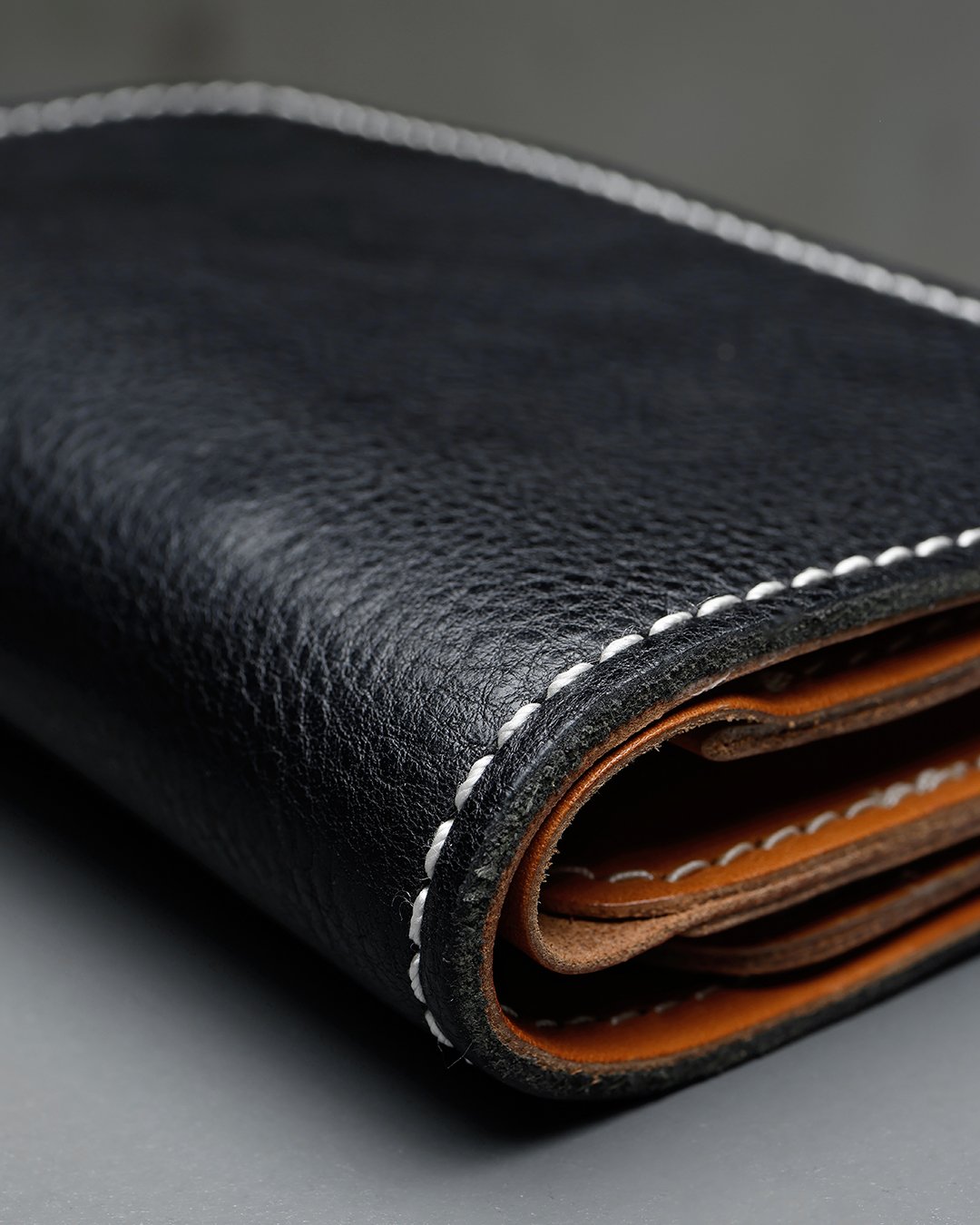 Rider Wallet Seal Black Pike Brothers — vintage wallet, finish detail